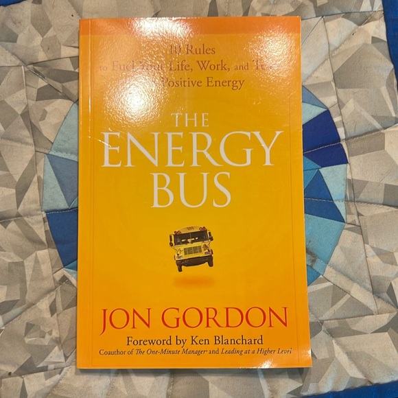 The Energy Bus by Jon Gordon - Picture 1 of 1